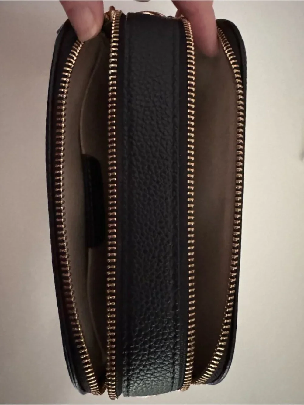 Tory Burch genuine pebbled